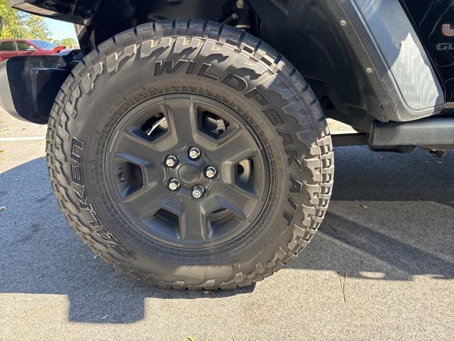 used 2021 Jeep Gladiator car, priced at $31,069