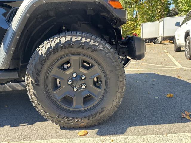 used 2021 Jeep Gladiator car, priced at $31,069