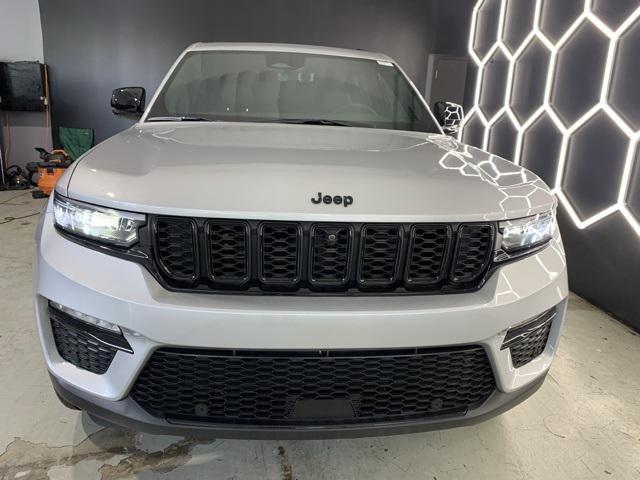 new 2025 Jeep Grand Cherokee car, priced at $46,841