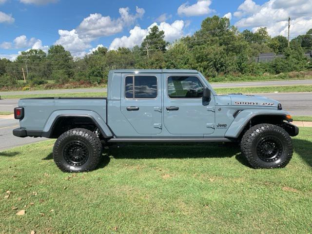 new 2024 Jeep Gladiator car, priced at $99,946