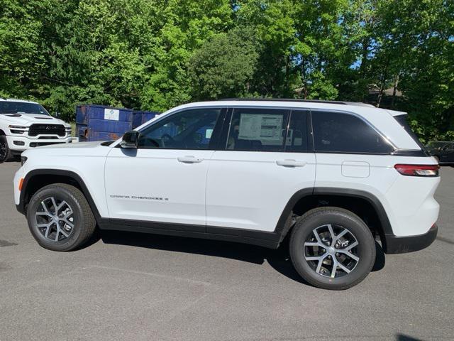 new 2025 Jeep Grand Cherokee car, priced at $44,352