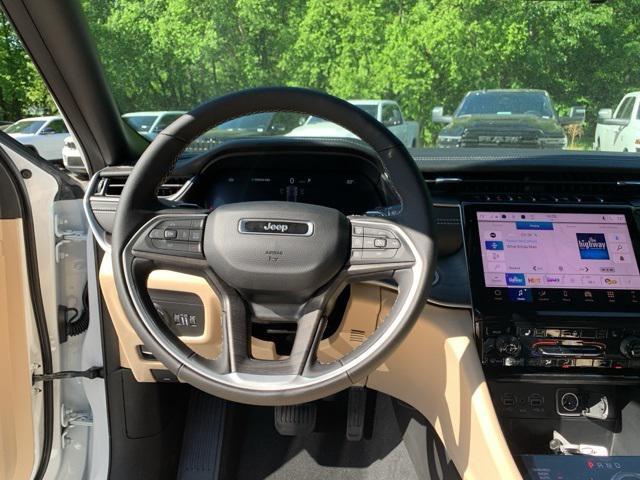 new 2025 Jeep Grand Cherokee car, priced at $44,352