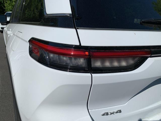 new 2025 Jeep Grand Cherokee car, priced at $44,352