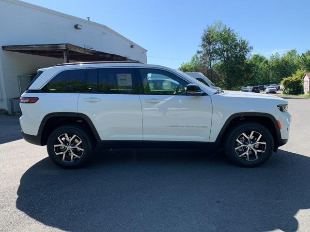 new 2025 Jeep Grand Cherokee car, priced at $44,352