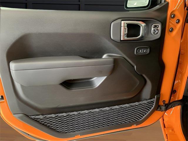 new 2025 Jeep Wrangler car, priced at $47,946