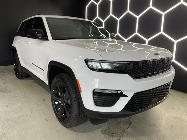new 2025 Jeep Grand Cherokee car, priced at $51,521