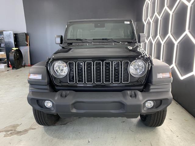 new 2025 Jeep Wrangler car, priced at $47,481