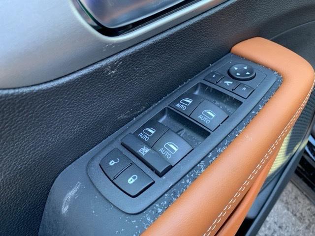 new 2025 Chrysler Pacifica car, priced at $52,655