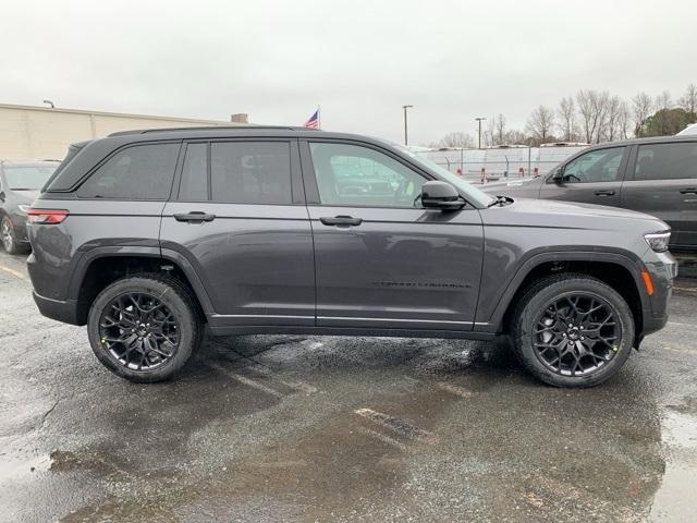 new 2025 Jeep Grand Cherokee car, priced at $68,725