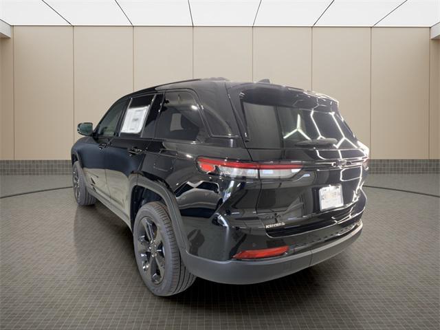 new 2025 Jeep Grand Cherokee car, priced at $51,305