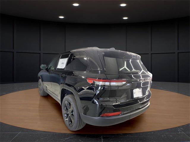 new 2025 Jeep Grand Cherokee car, priced at $48,924
