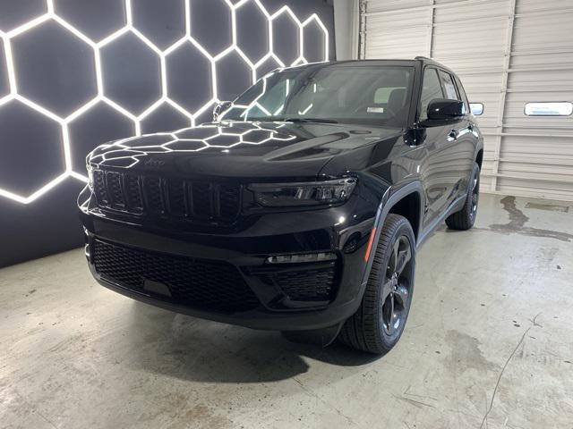 new 2025 Jeep Grand Cherokee car, priced at $49,191