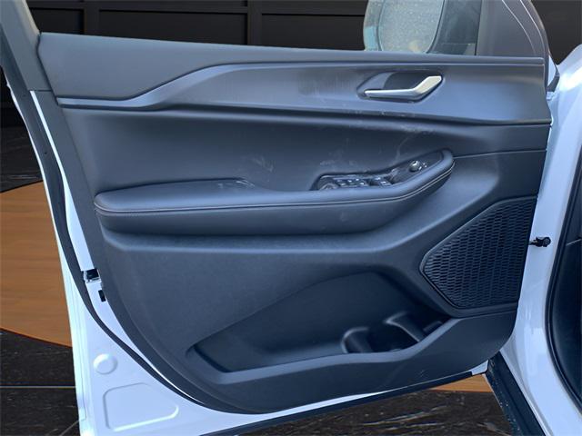 new 2025 Jeep Grand Cherokee car, priced at $43,276