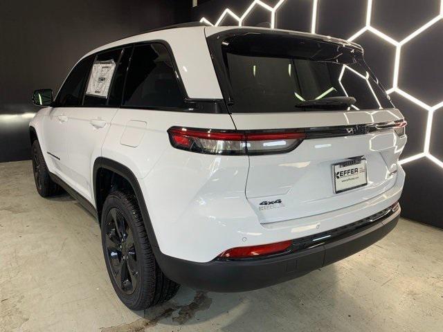 new 2025 Jeep Grand Cherokee car, priced at $42,805