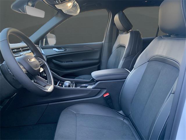 new 2025 Jeep Grand Cherokee car, priced at $43,276