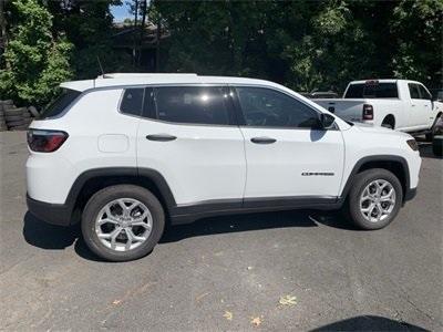 new 2024 Jeep Compass car, priced at $25,495