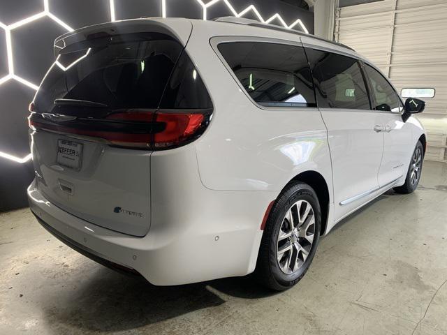 new 2025 Chrysler Pacifica car, priced at $54,241