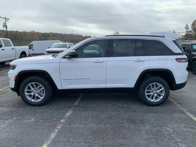 new 2025 Jeep Grand Cherokee car, priced at $35,875