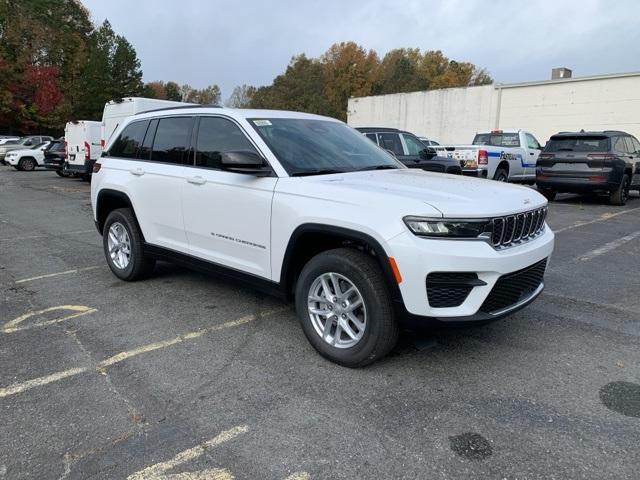 new 2025 Jeep Grand Cherokee car, priced at $35,875