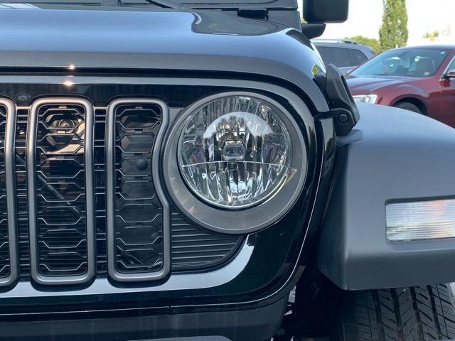 new 2024 Jeep Gladiator car, priced at $34,730