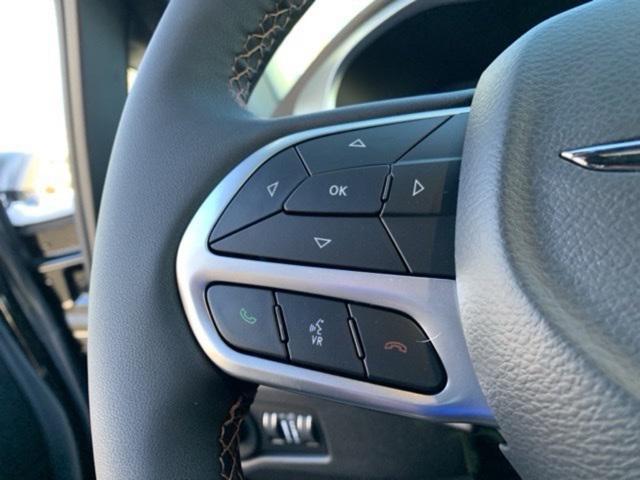 new 2025 Chrysler Pacifica car, priced at $52,655