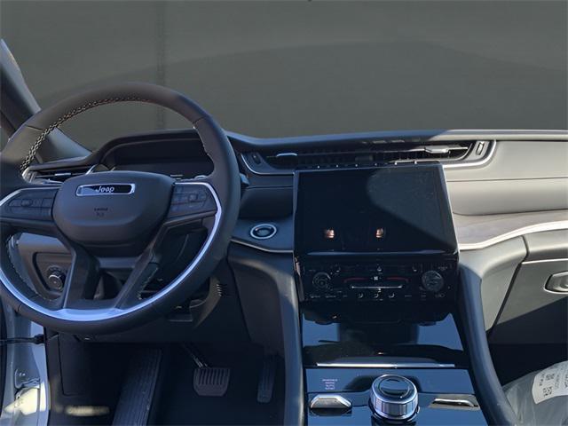 new 2025 Jeep Grand Cherokee car, priced at $49,463
