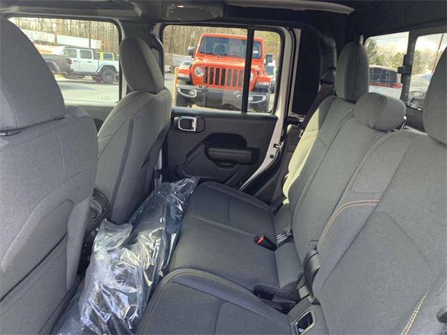 new 2024 Jeep Gladiator car, priced at $48,698