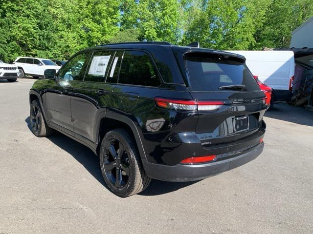new 2025 Jeep Grand Cherokee car, priced at $49,649