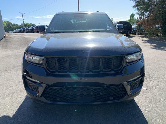new 2025 Jeep Grand Cherokee car, priced at $49,649