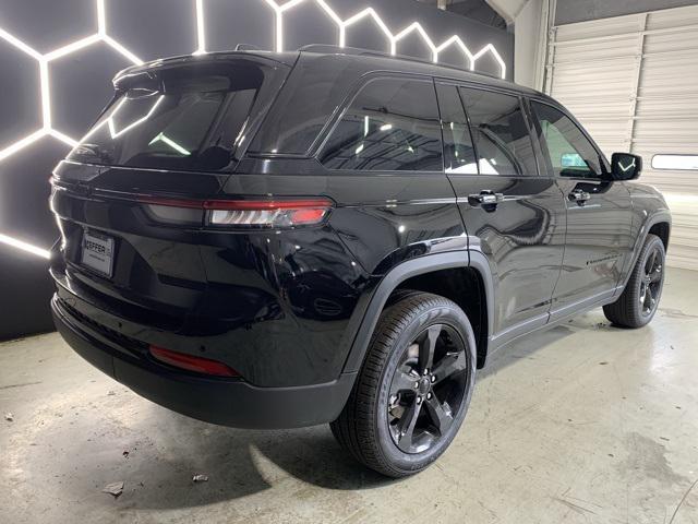 new 2025 Jeep Grand Cherokee car, priced at $52,116