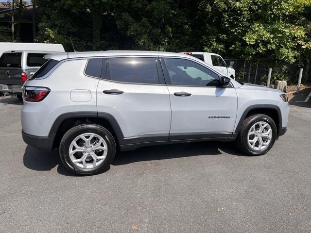 new 2024 Jeep Compass car, priced at $26,090