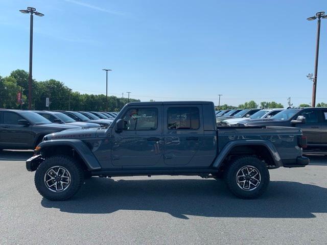 new 2024 Jeep Gladiator car, priced at $58,589