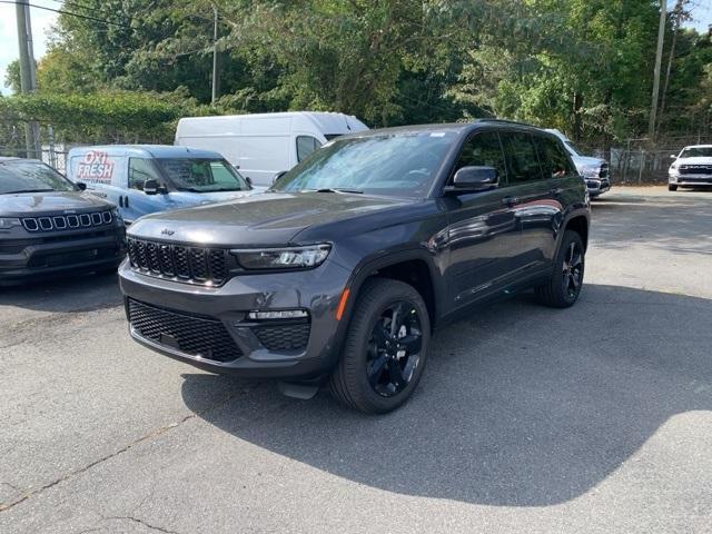 new 2025 Jeep Grand Cherokee car, priced at $50,955