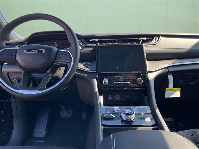new 2025 Jeep Grand Cherokee car, priced at $54,230