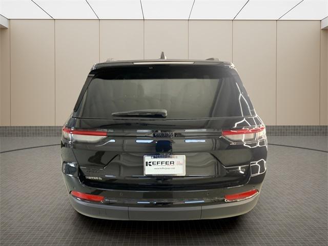 new 2025 Jeep Grand Cherokee car, priced at $54,230
