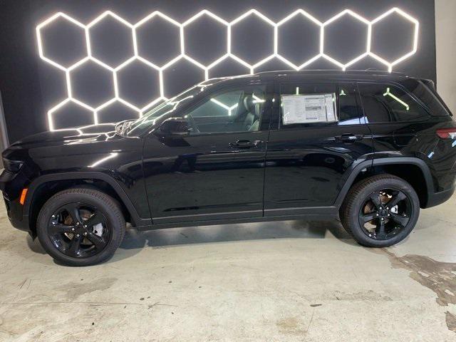 new 2025 Jeep Grand Cherokee car, priced at $52,116