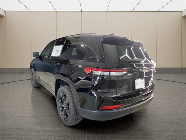 new 2025 Jeep Grand Cherokee car, priced at $54,230
