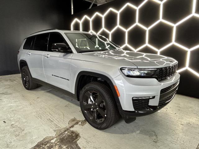 new 2025 Jeep Grand Cherokee L car, priced at $50,082