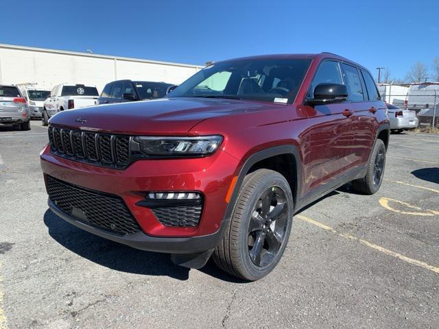 new 2025 Jeep Grand Cherokee car, priced at $49,649