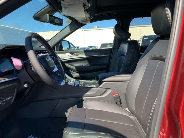 new 2025 Jeep Grand Cherokee car, priced at $49,649