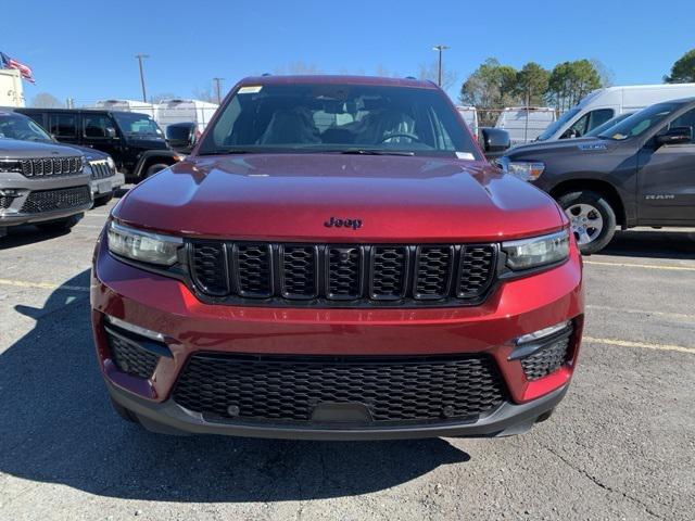 new 2025 Jeep Grand Cherokee car, priced at $49,649