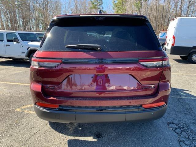 new 2025 Jeep Grand Cherokee car, priced at $49,649