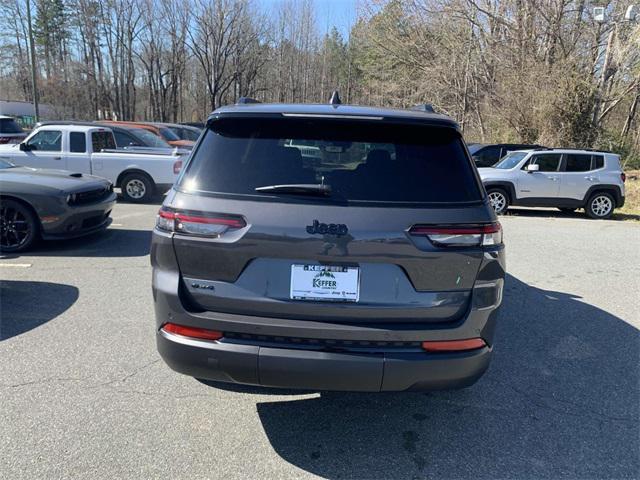 new 2024 Jeep Grand Cherokee L car, priced at $40,925