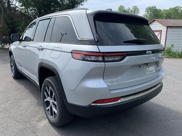 new 2025 Jeep Grand Cherokee car, priced at $44,888