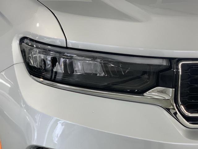 new 2025 Jeep Grand Cherokee car, priced at $40,760