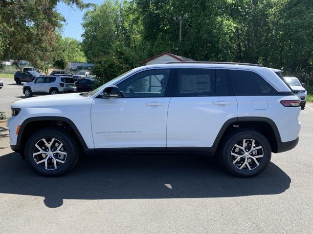 new 2025 Jeep Grand Cherokee car, priced at $39,404