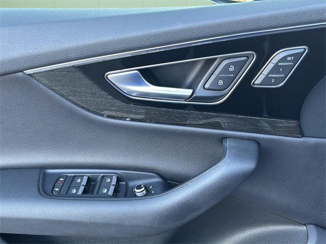 used 2019 Audi Q7 car, priced at $19,991