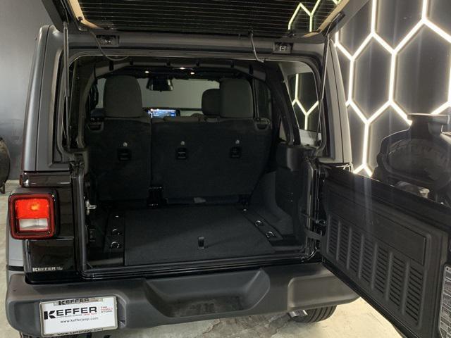 new 2025 Jeep Wrangler car, priced at $43,139
