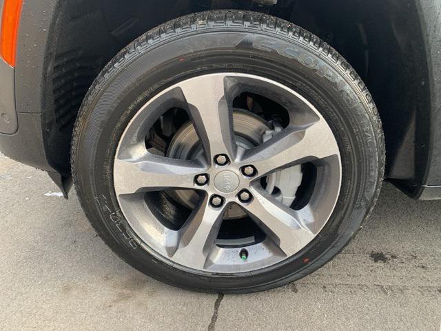 new 2025 Jeep Grand Cherokee car, priced at $50,734
