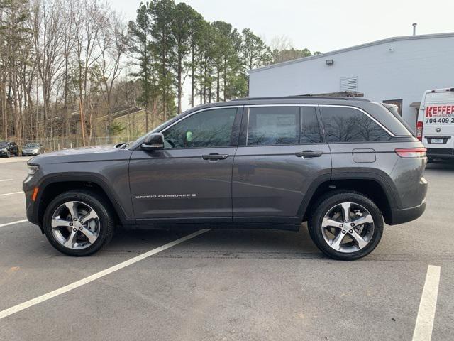 new 2025 Jeep Grand Cherokee car, priced at $50,734